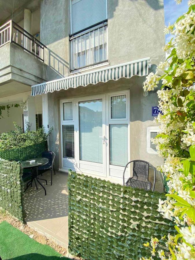 Apartment Iva Bijela Exterior photo